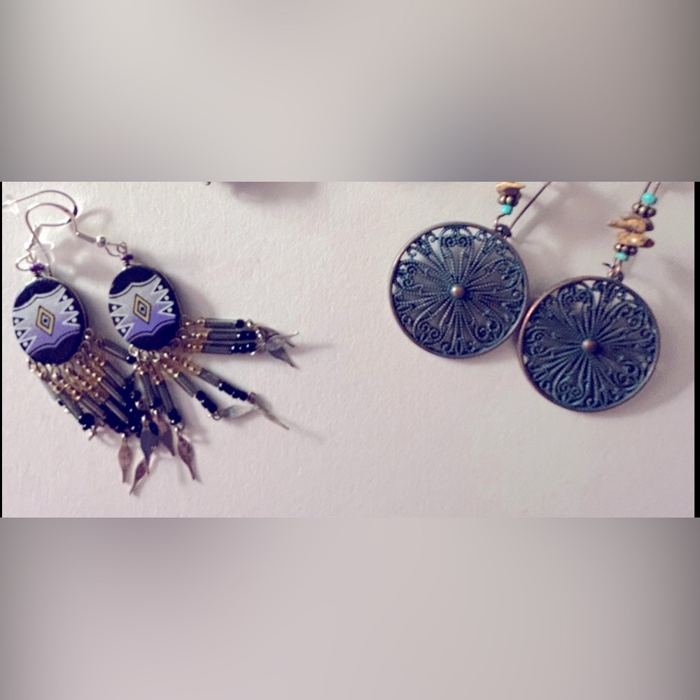 NWOT 2 pairs Earrings disks, beads; western design enamel fringe drop pierced